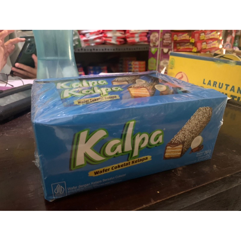 

Kalpa Wafer Cokelat Kelapa 1 box (12pcs)