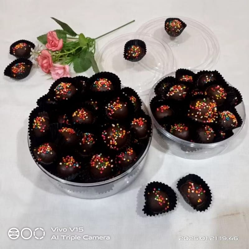

kue lebaran bola bola coklat sprigkl 250ml