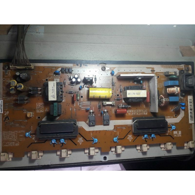 PSU - TV LCD TOSHIBA 32PB2E  COPOTAN DARI UNIT LAYAR PECAH