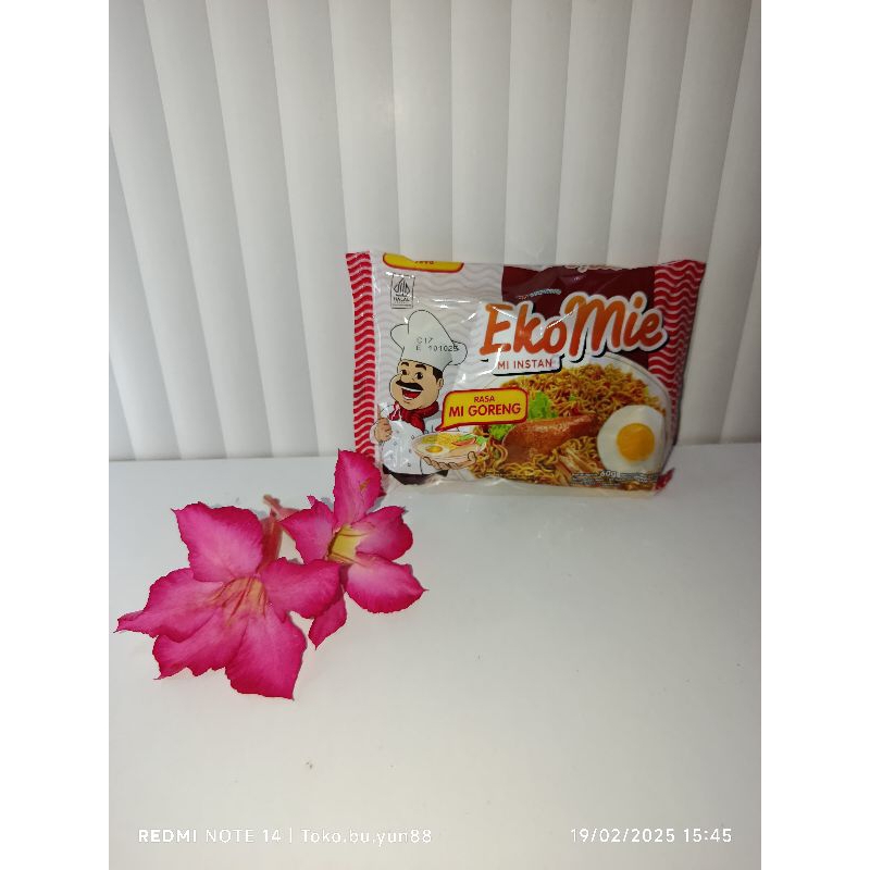 

Ekomie instan 60gr per 1 pcs / mie goreng