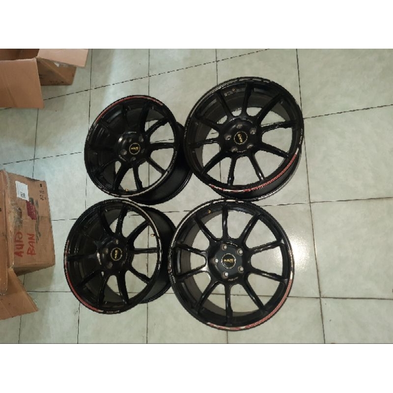 velg seken ring 18 bekas innova