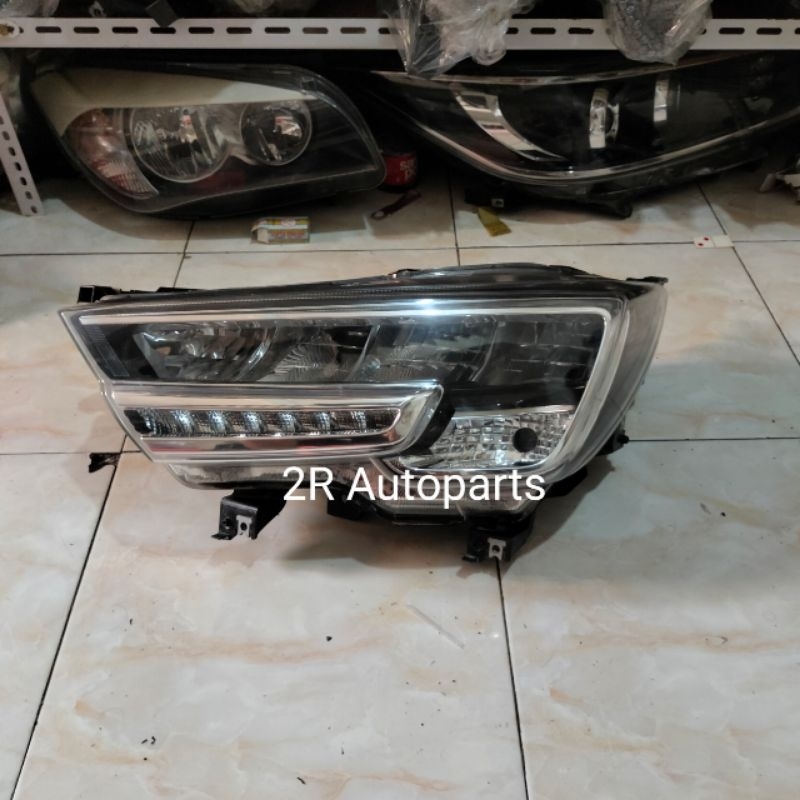 Headlamp Lampu Depan Suzuki XL7 XL 7 Original