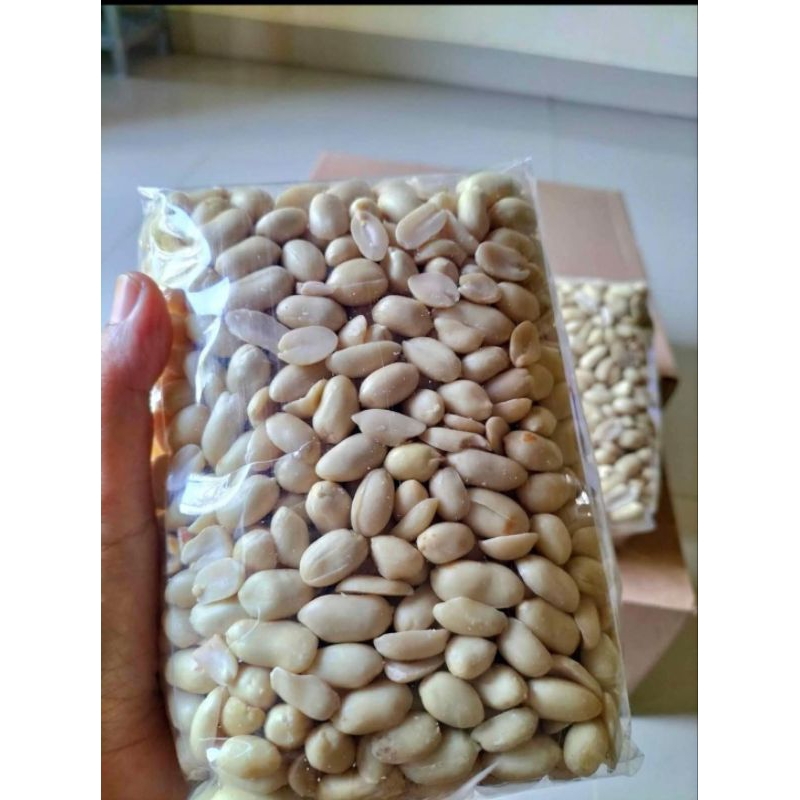 

KACANG KUPAS MENTAH 1 KG/KACANG KUPAS MURAH/KACANG KUPAS POLOS 1 KG