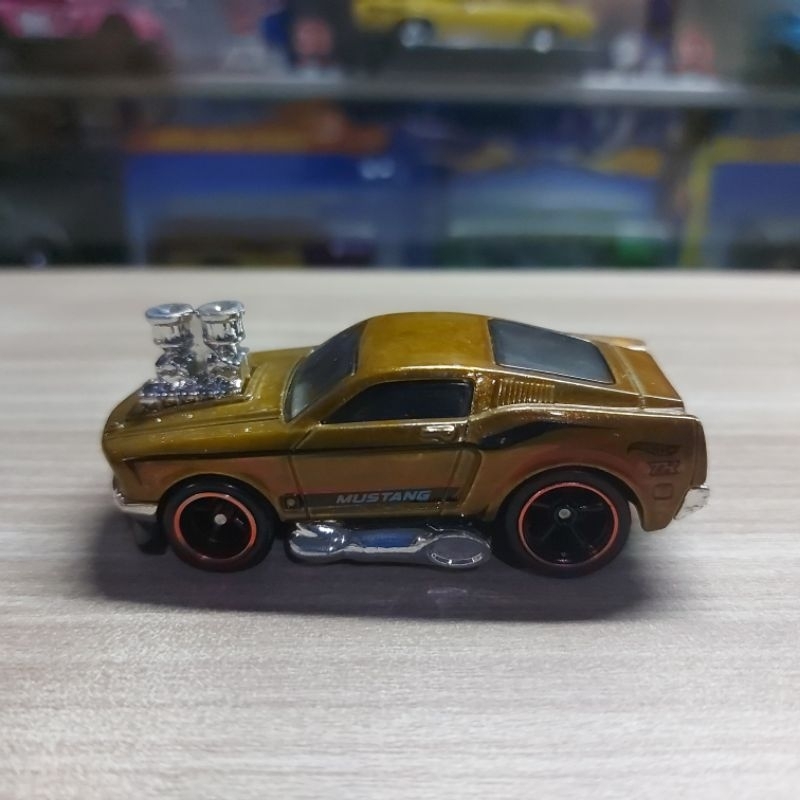 HOT WHEELS 68 MUSTANG - LOOSE - SUPER TREASURE HUNT - THS - STH