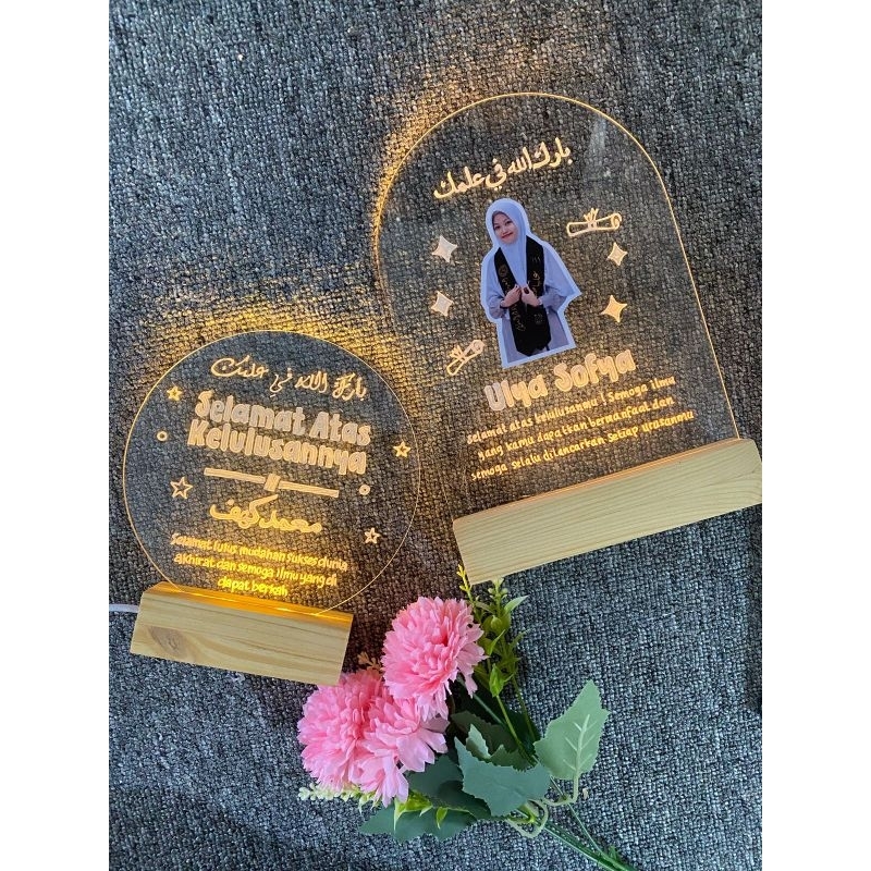 AKRILIK LED BISA COSTUM TULISAN DAN FOTO