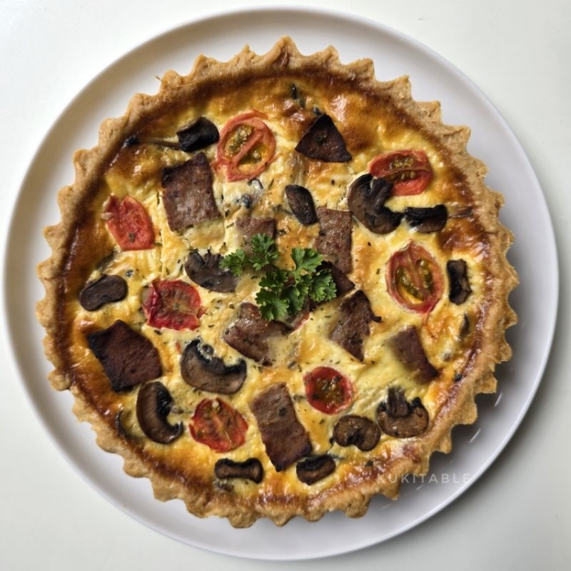 

Kukitable - Quiche smoked beef mushroom cheese/pie asin/pie gurih/hampers