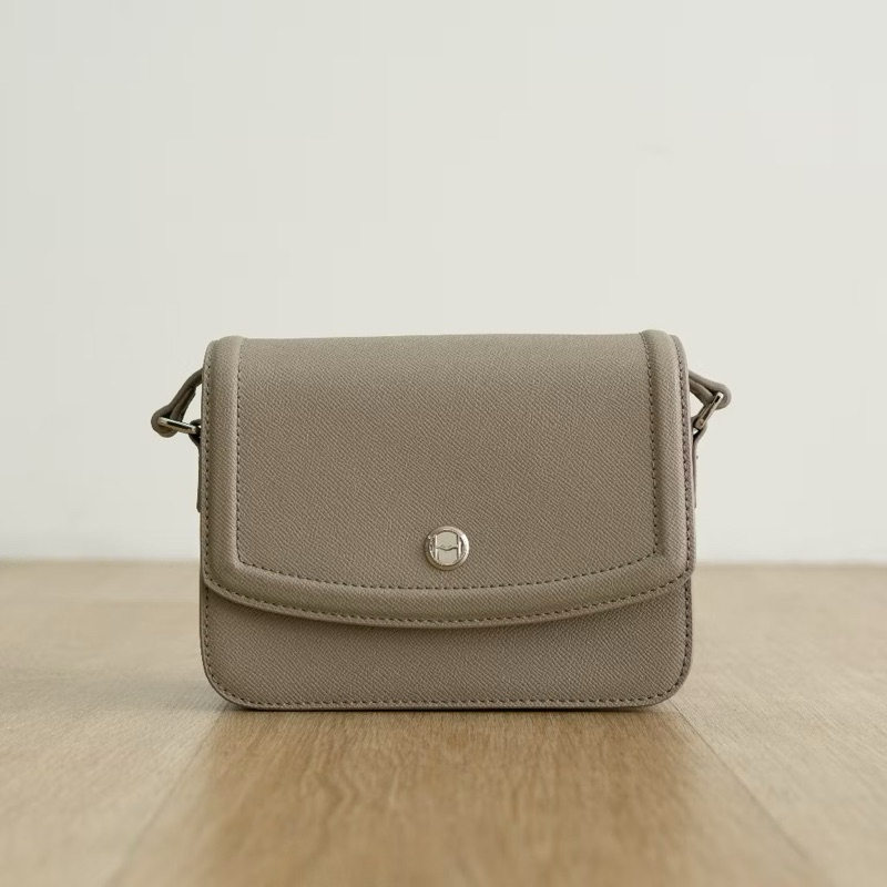 coral bag by holdrey