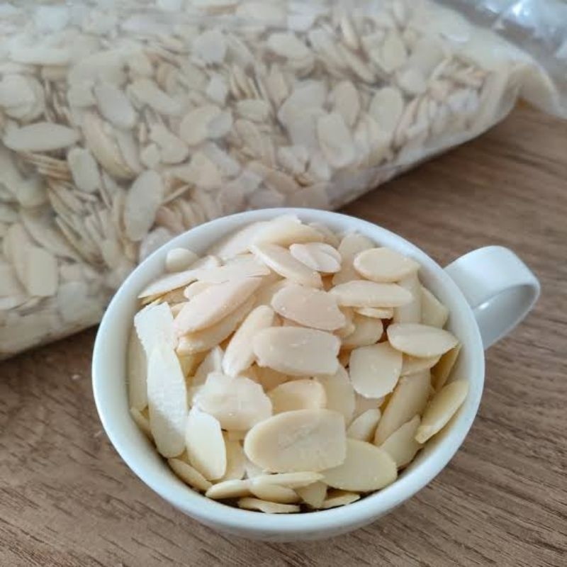 

kacang almond slice repack 100 gr & 250 gr