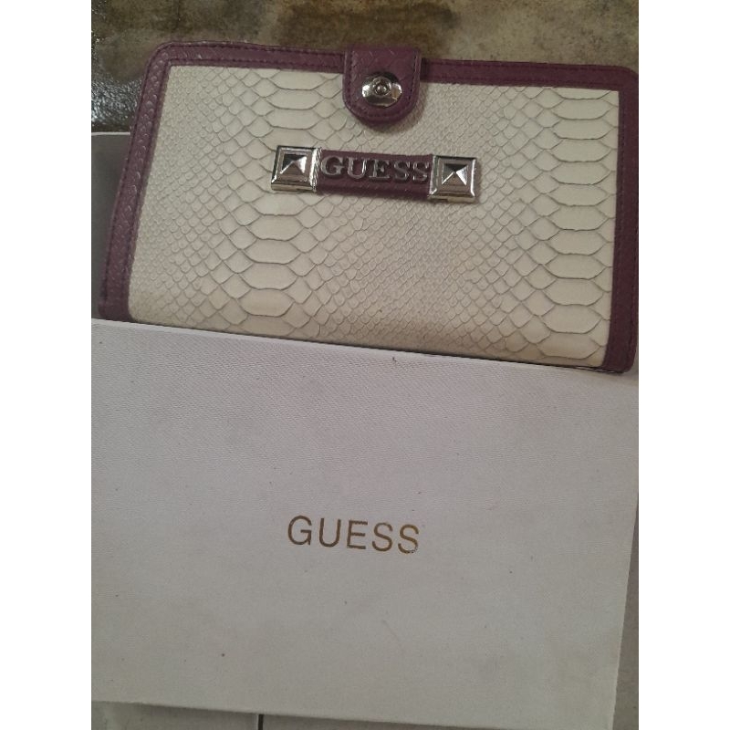 DOMPET WANITA GUESS