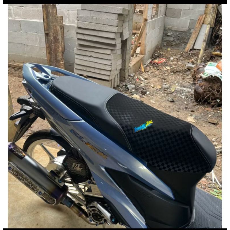 Sarung Kulit Jok Custom Motor Honda Vario Motif Catur Original