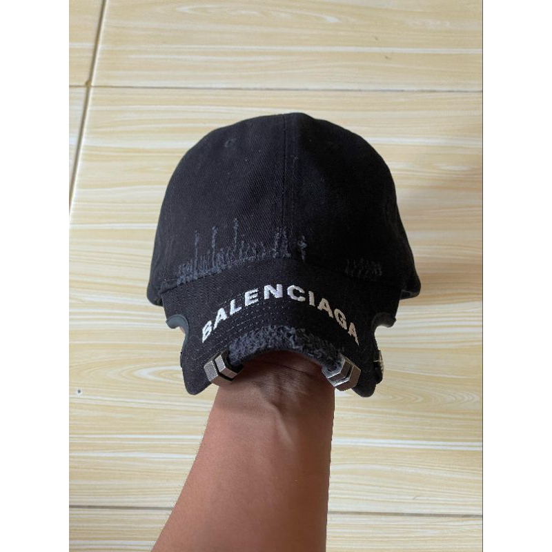 topi balenciaga second