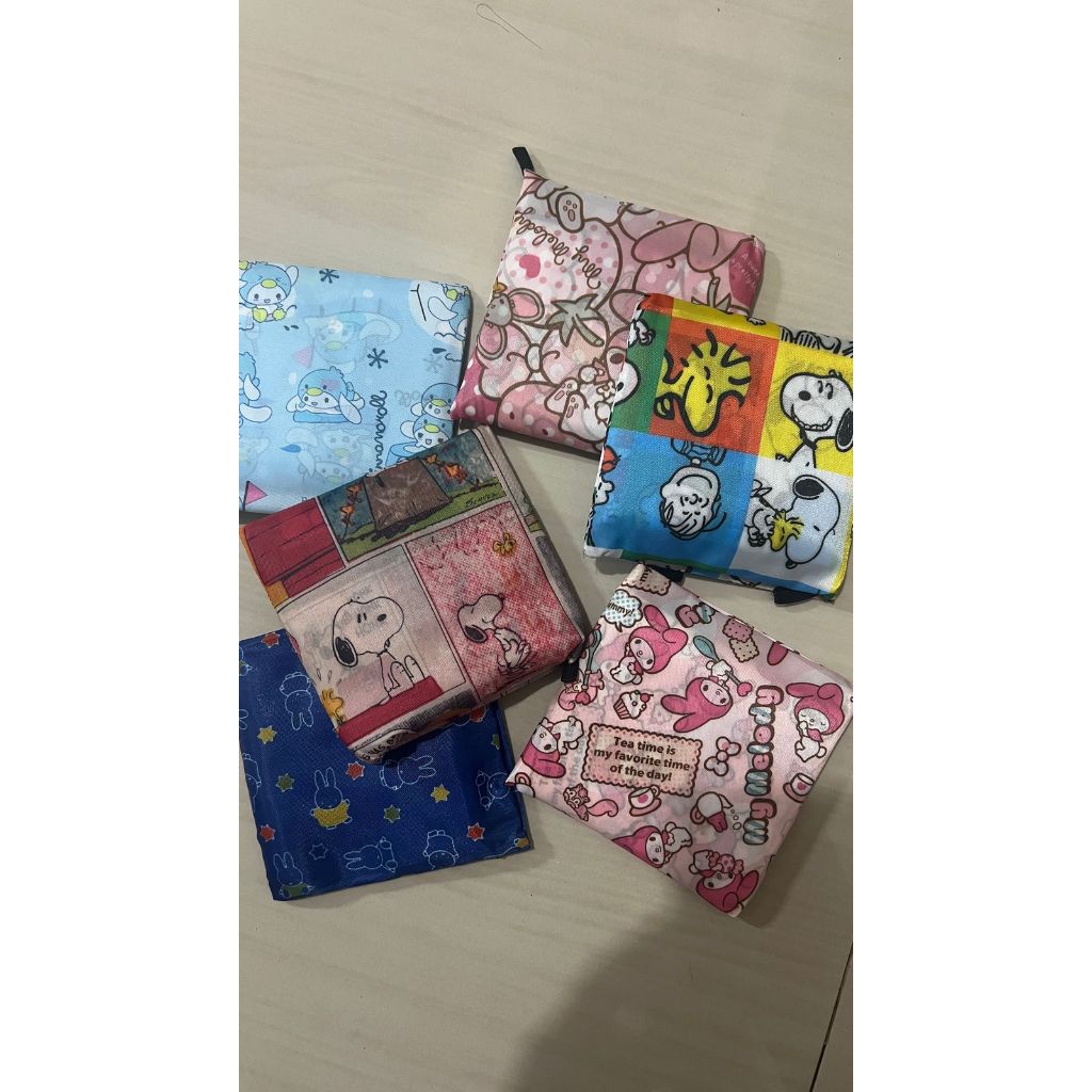 

Tas Belanja Lipat-Tas Motif