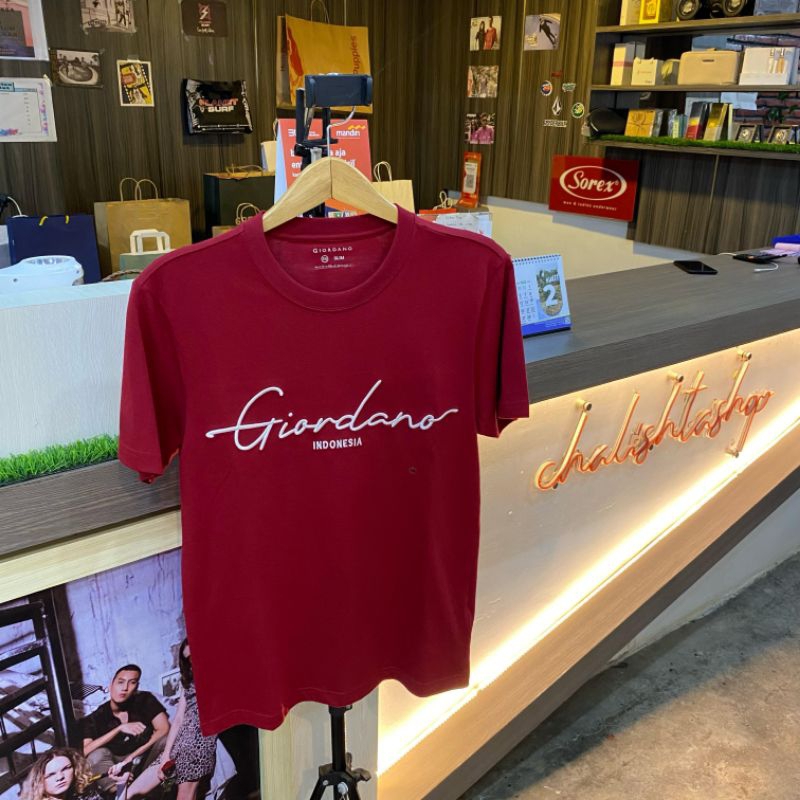 GIORDANO T-shirt Kaos Pria Lengan Pendek - MERAH