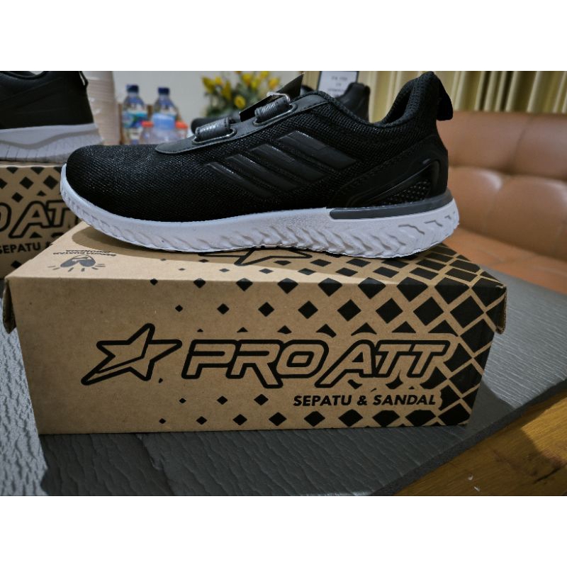 Sepatu Anak Sekolah Pro Att TEC 890 Tali Ikat Sepatu Sneaker Hitam Putih