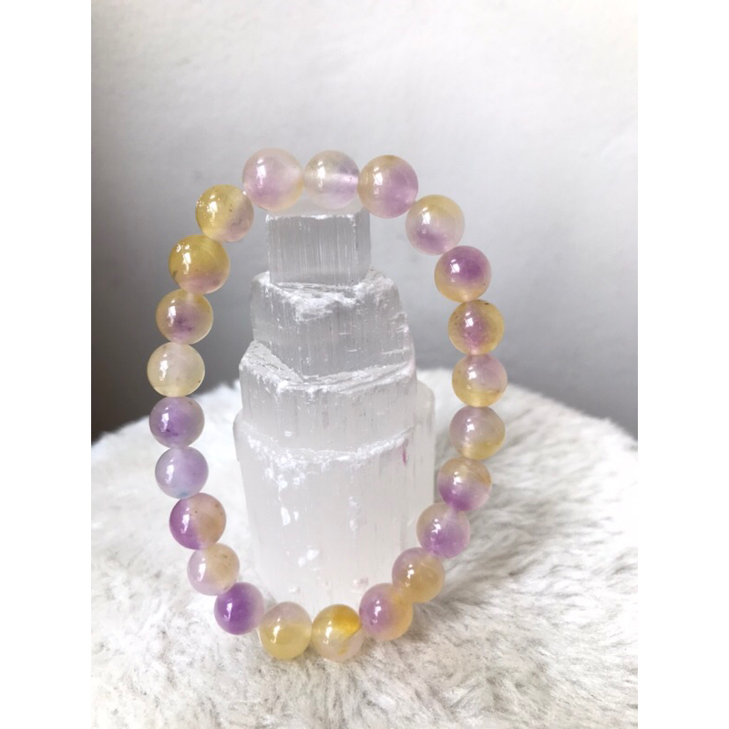 Gelang manik-manik batu alam