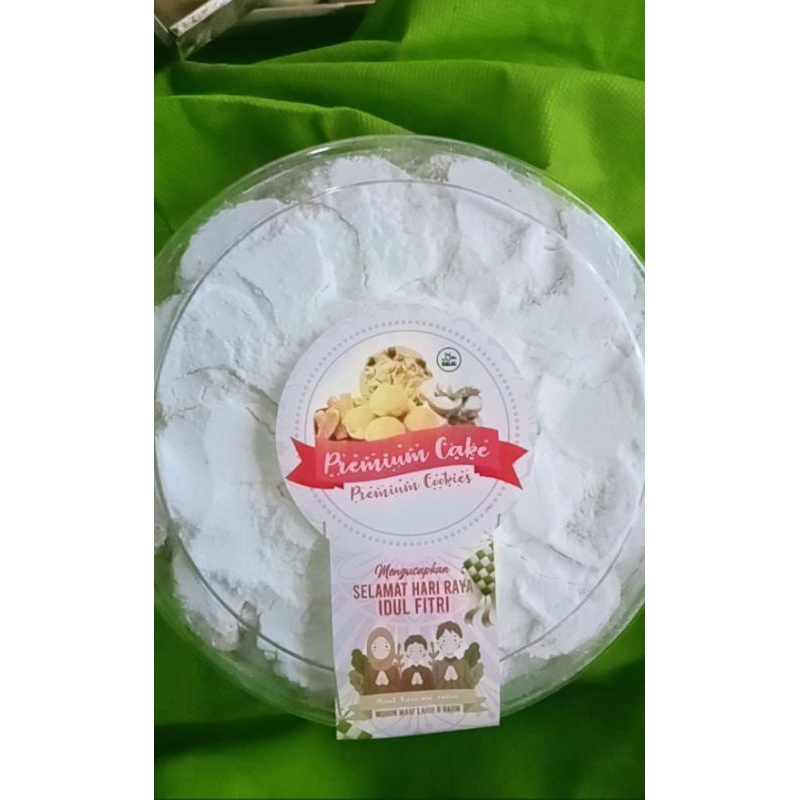 

Kue Putri Salju 500 gr