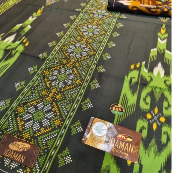 KAIN SARUNG /IDAMAN KEMBANG MOTIF BHS/KAIN SARUNG motif bhs