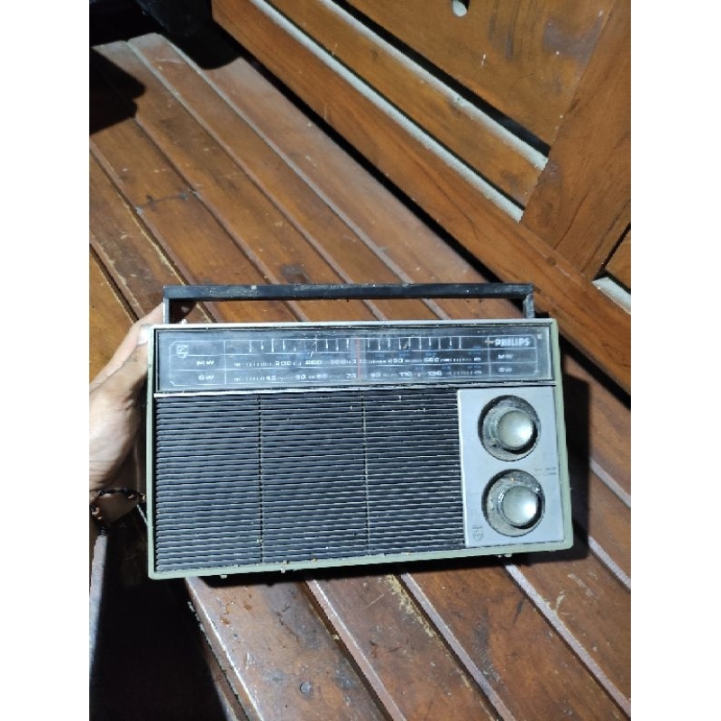 radio Phillips jadul antik bahan display