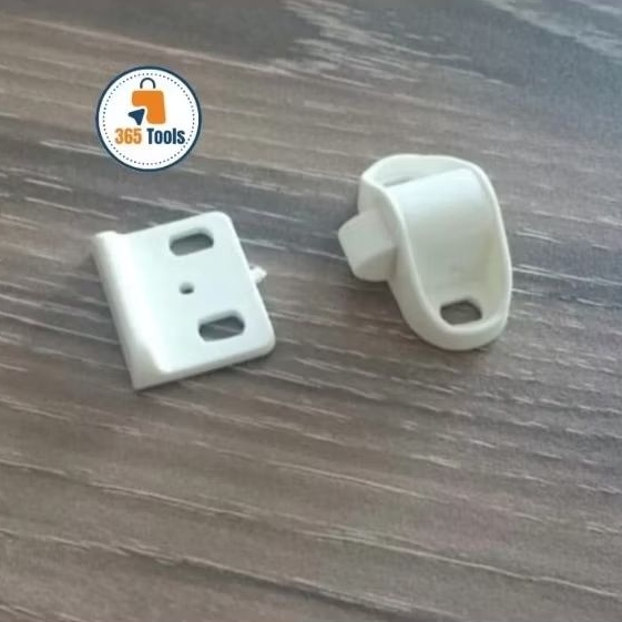 Catches Plastik PUTIH / Tic Tac / Jepit Udang Lemari / Grendel Masa