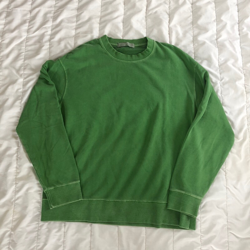 sweatshirt 8 seconds