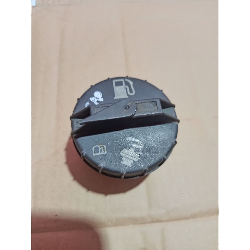 tutup tangki Chevrolet captiva 2007-2011