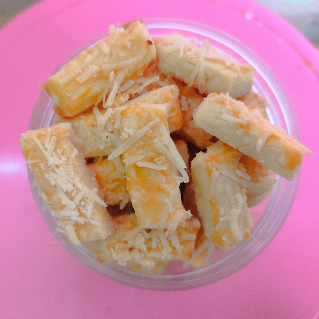 

Kue Lebaran Kue Kering Kastangel Keju Enak Lumer Keju nya Pas Kemasan Toples Dan Kiloan