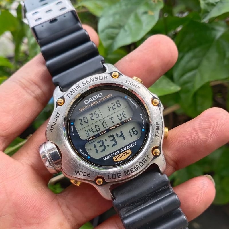 Jam Casio 600 DEP diver TwinSensor