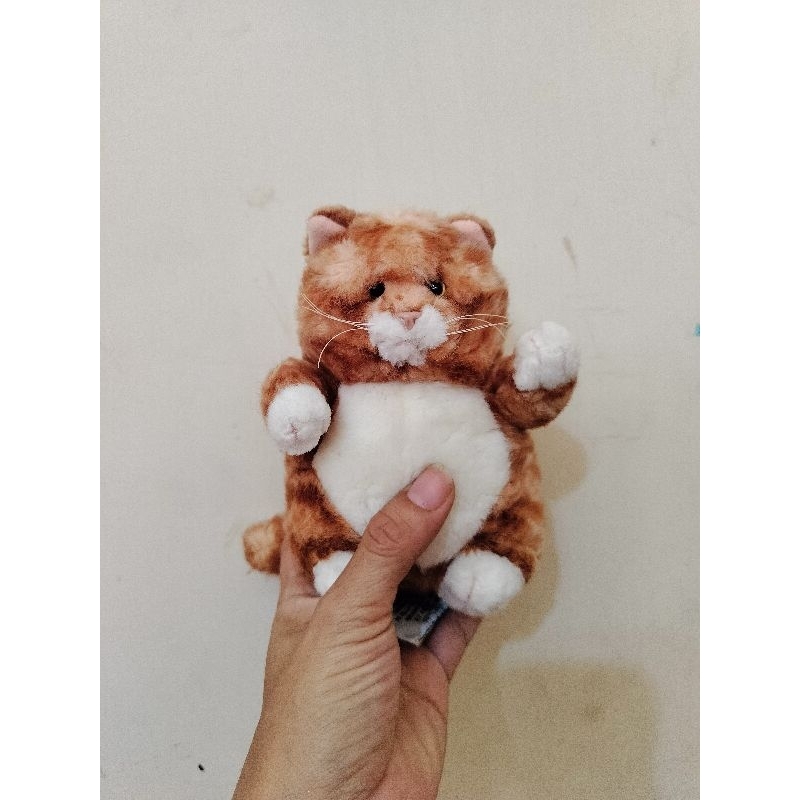 Boneka kucing belang brand russ