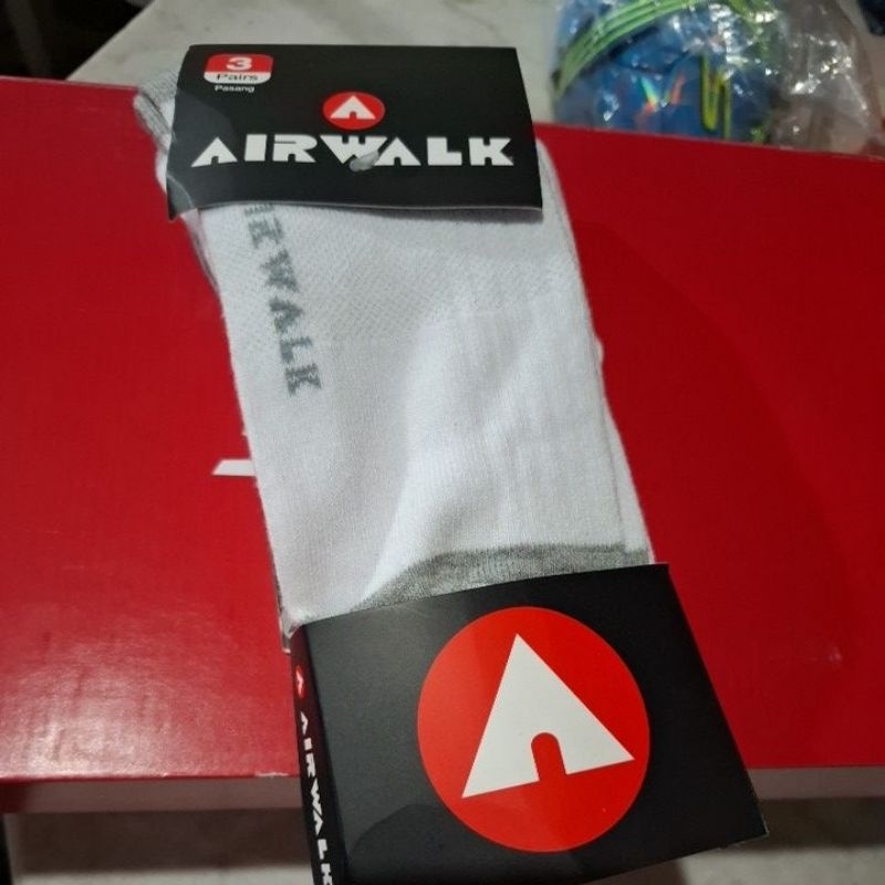 Kaos Kaki Airwalk Putih Original
