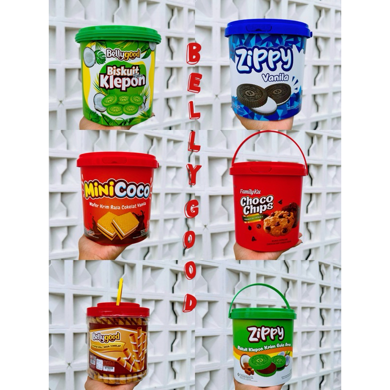 

1 Karton isi 6 Timba Bellygood Biskuit Klepon - Zippy Vanila - Minicoco Wafer krim - Familiku Chocochips copkies - Bellygood Wafer Roll - Zippy Biskuit Klepon Gula Aren