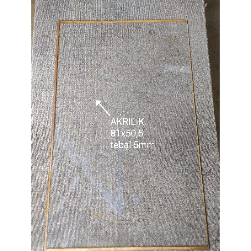 

akrilic second tebal 5mm