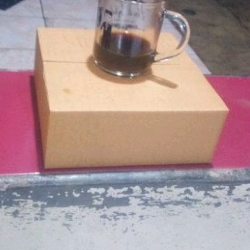 

kardus packing/Box packing polos ukuran 18×18×7cm