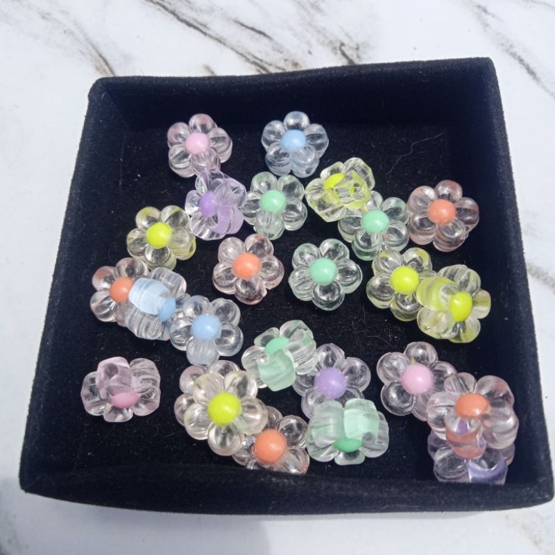 Manik-manik bunga kristal Mote bunga lucu import