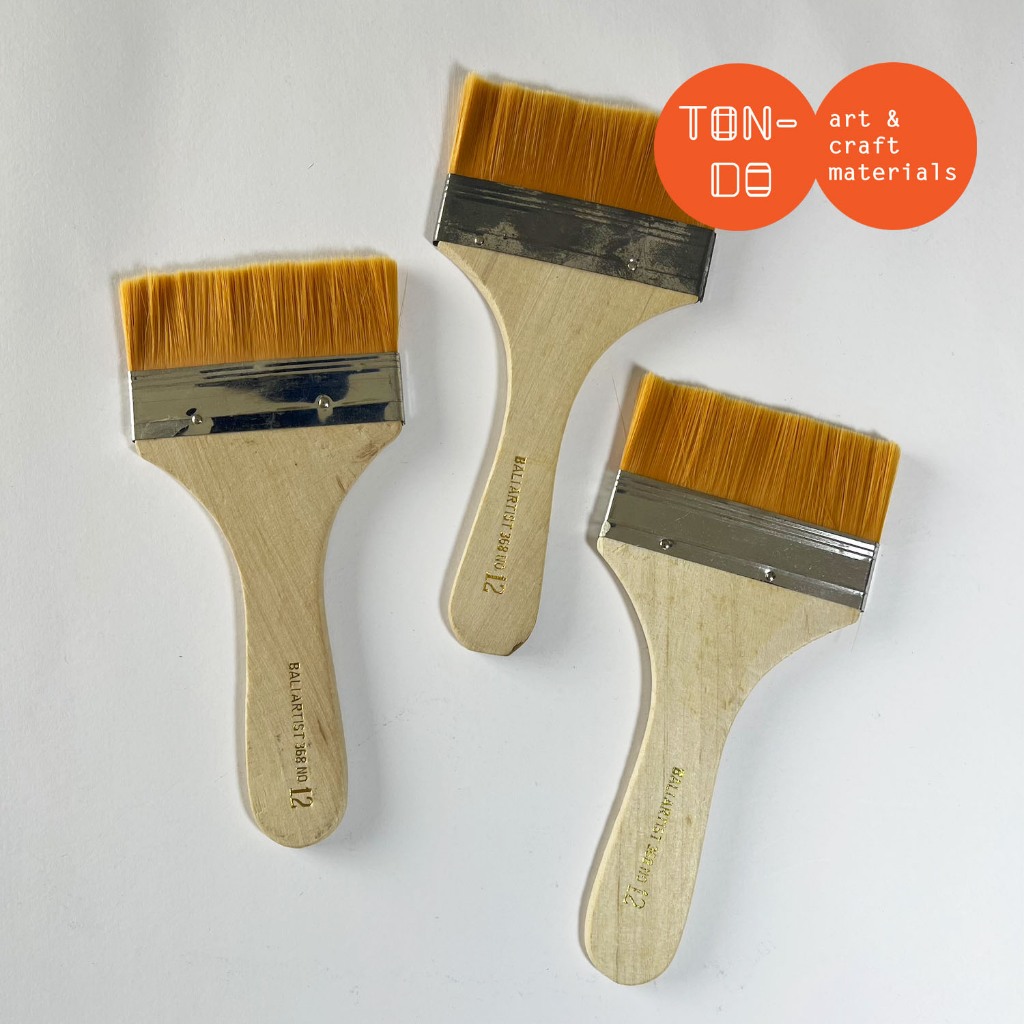 

BRUSH NYLON BALI ARTIST NO 12