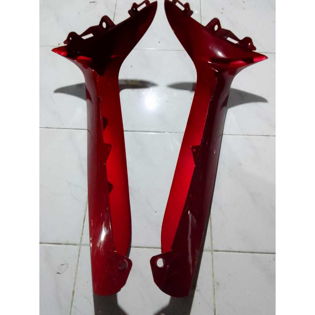 SEPASANG COVER BODY SAYAP LUAR KYMCO CEVIRA 110 MERAH ORIGINAL NOS NEW OLD STOCK