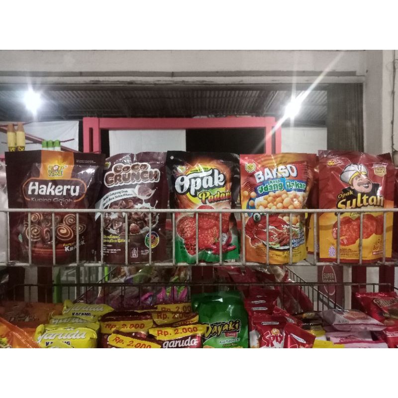 

makanan ringan jajan pouch opak bakso coco crunch kuping gajah