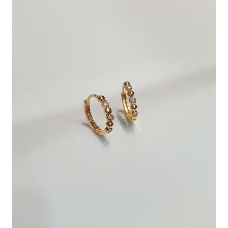 Anting Jepit Bulat Emas Fashion Zircon 1.43 Gram 700 16k (AH225)