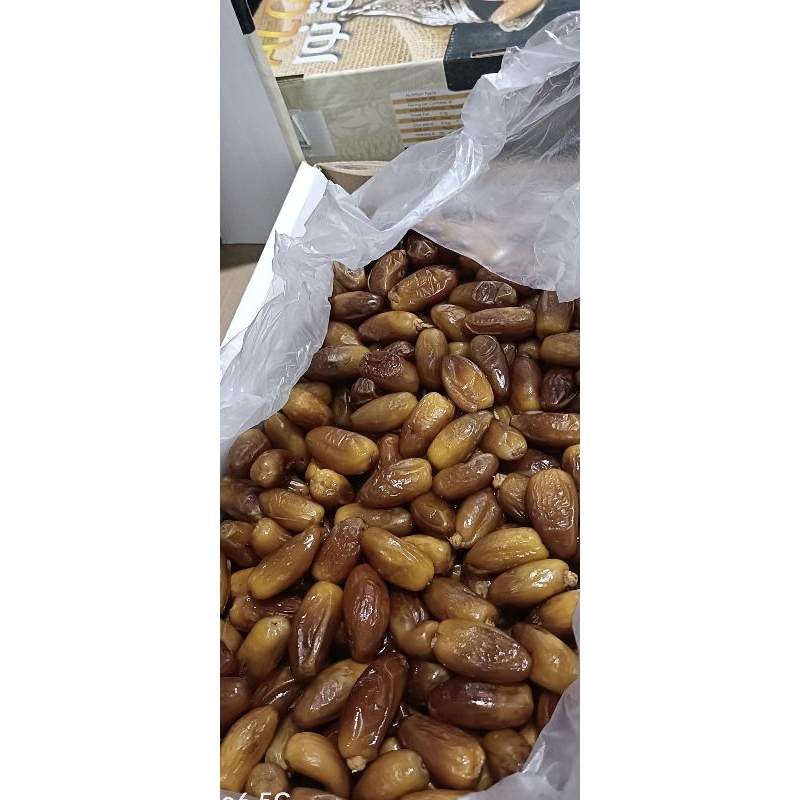 

kurma Tunis achifaa (tunis madu) 1 box isi 5kg