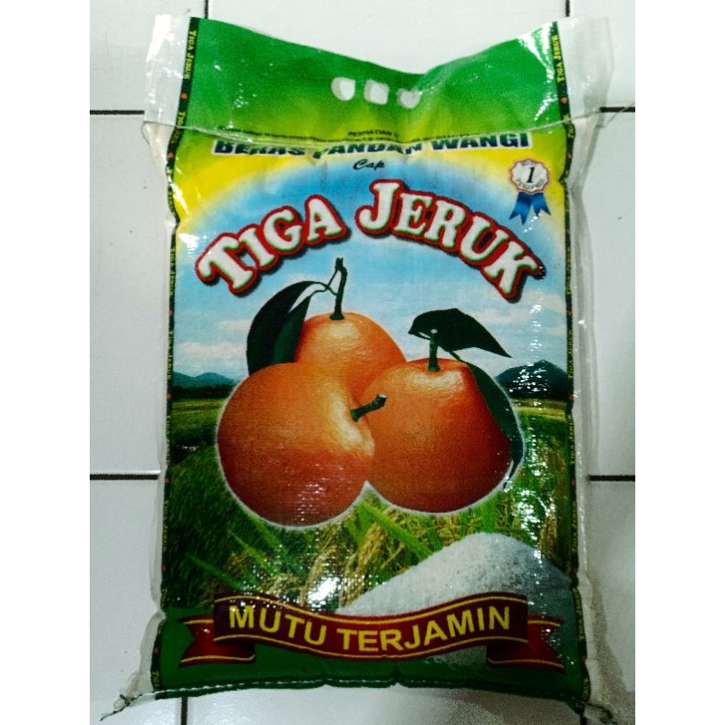 

Beras Tiga jeruk 10 kg