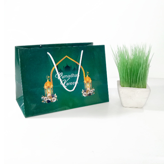 

Paperbag Idul Fitri (NEW) Uk 27 x 18,5 x 15 cm / Untuk Hampers / Brownies / DLL