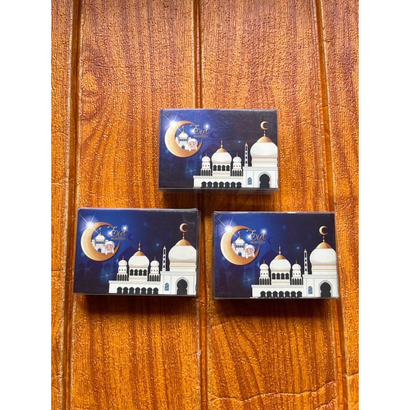 

Ampau Lebaran ukuran sedang isi 50 kotak mika