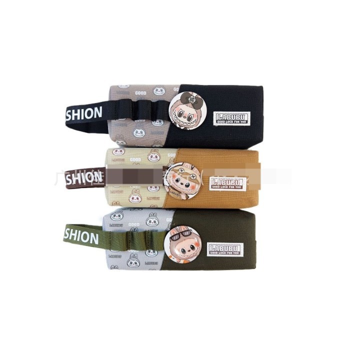 

Tempat Alat Tulis Bahan Kain Motif Labubu 7895