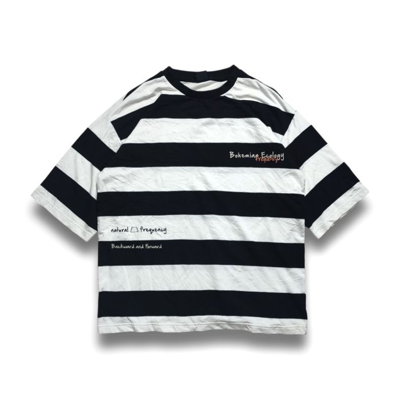 Kaos oversize pendulum stripe hitam/putih second
