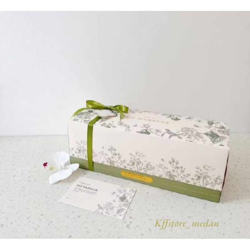 

Box Hampers Lebaran Sekat 3 Yasmin (pcs)