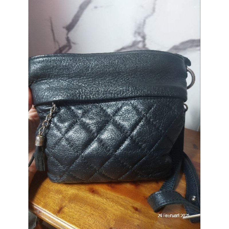 sling bag Preloved wherever you go,will go with you