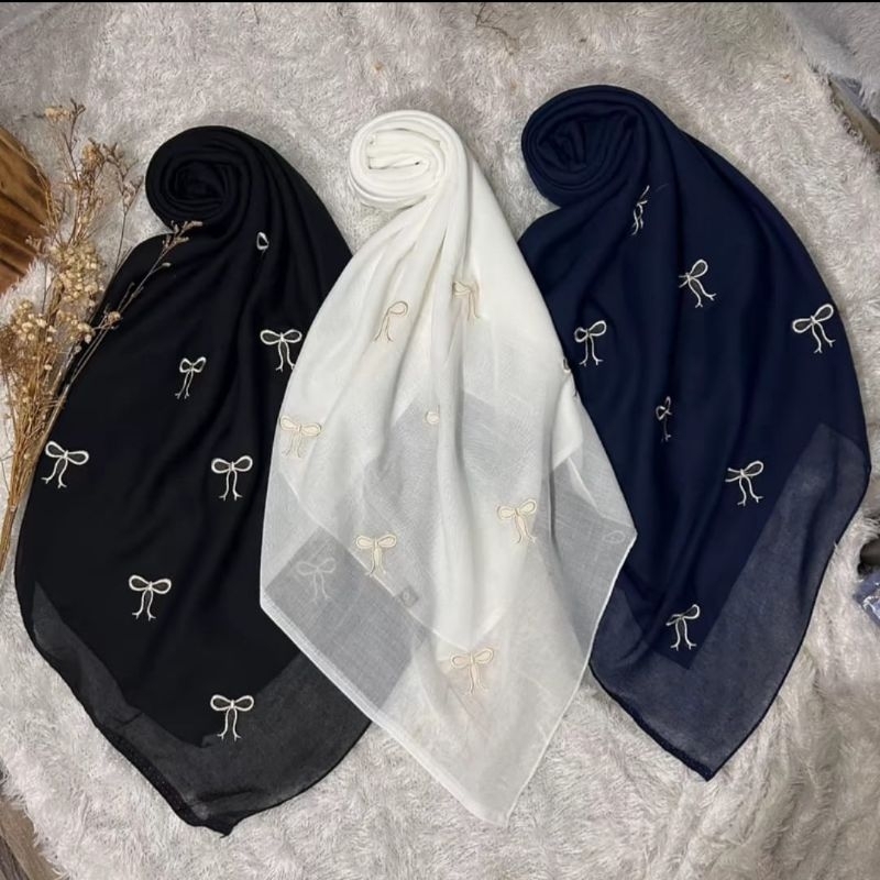 Segi Empat Paris Pita Coqueette/ Segi Empat Paris jadul Bordir/ Segi Empat bordir Ribbon/Segi Empat 