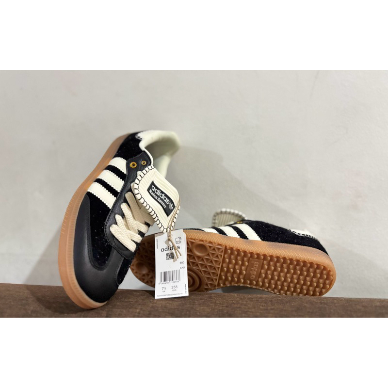 Sepatu Adidas Wales Bonner