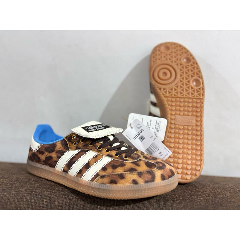 Sepatu Adidas Wales Bonner