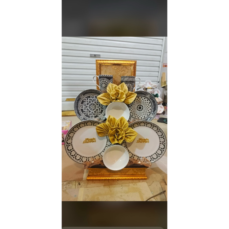 

parcel dinnerset sango/parcel pecah belah keramik/hadiah hampers lebaran2025