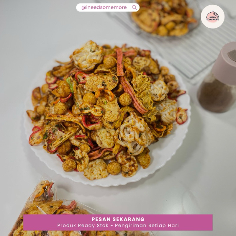 

Krupuk Seblak Mix (Kerupukt jaat, Kerupuk Rafael, Tahu bulat, Cimol, Siomay Kering, Seblak Mix)| Pedas Gurih | Kerupuk Cor Beton Kriuk Renyah dan Bikin Nagih – Cemilan Pedas Favorit